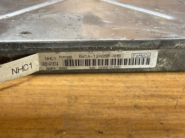 2006 Lincoln Town Car Engine Computer Module ECM ECU  6W1A-12A650-AHB - Image 5