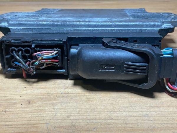 2006 Nissan PCM ECU ECM ENGINE CONTROL MODULE P/N: MEC35-921R 5818 - Image 4