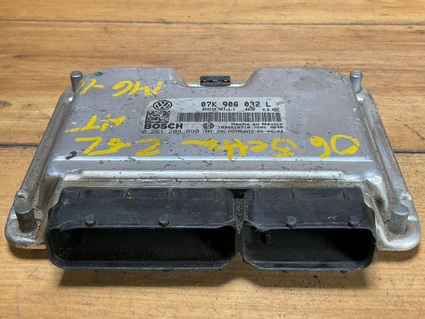 2006 Volkswagen Jetta 2.5L Engine Computer Module ECM ECU 07K 906 032 L