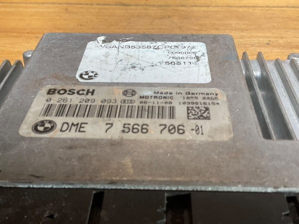 2007-08 BMW 750i 750 2006-2008 Engine Computer Module ECM ECU 0 261 209 093