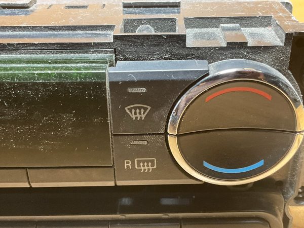 2007-2010 Ford Edge Dual Climate Control Temperature Unit 8T43-18C612-AE - Image 4