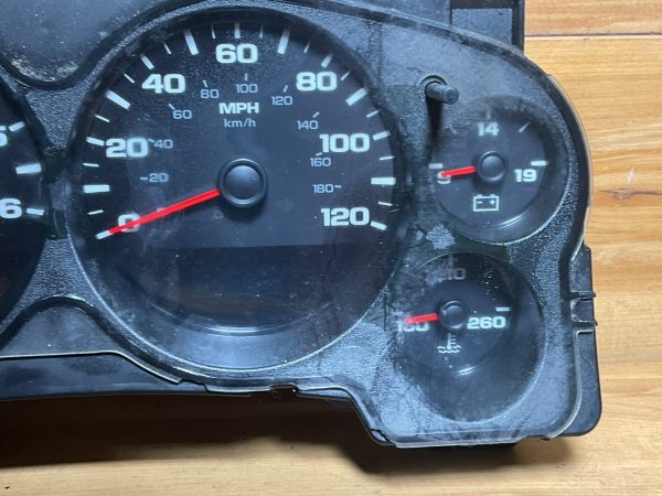 2007 Chevrolet Silverado Speedometer Instrument Cluster  108K Miles  28255336 - Image 4