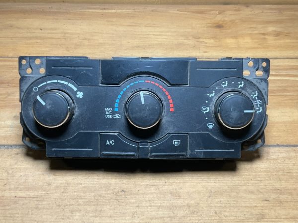 2008-2010 Chrysler 300 Climate Control Temperature Module 55111871ae
