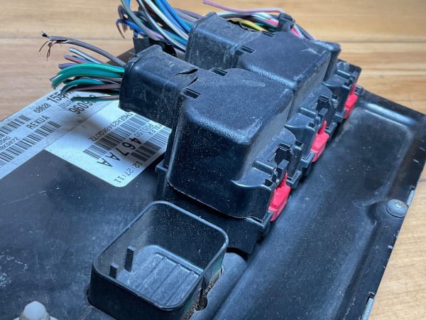 2009-10 Jeep Grand Cherokee 3.7 Engine Computer Module  ECU ECM 68028155AD - Image 4