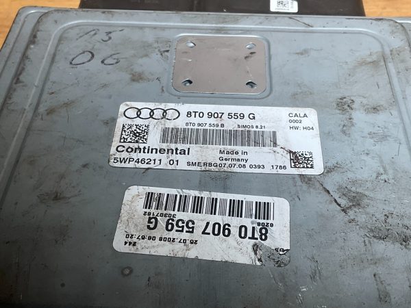 2009-2010 AUDI A4  Engine Computer Module ECU ECM OEM 8T0907559G - Image 5