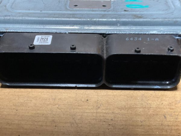 2009-2011 Audi A6  Engine Computer Module ECU ECM 4F1 910 551 D - Image 5