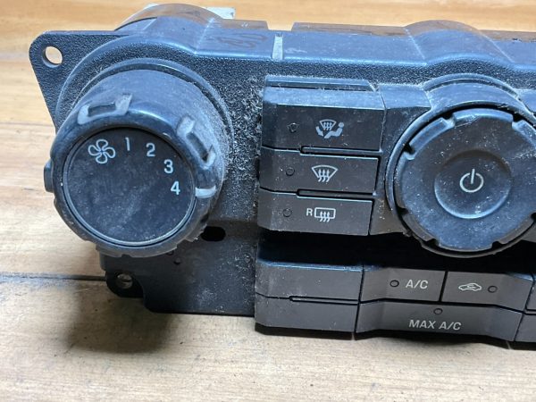 2009-2012 Ford  Escape  Temperature Climate Control  AL94-19980-AB - Image 3