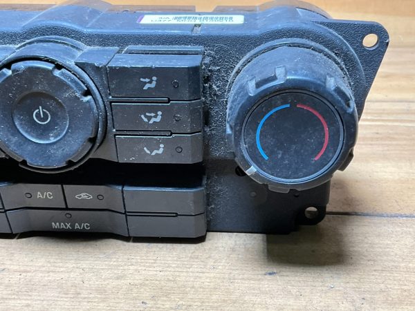 2009-2012 Ford  Escape  Temperature Climate Control  AL94-19980-AB - Image 4