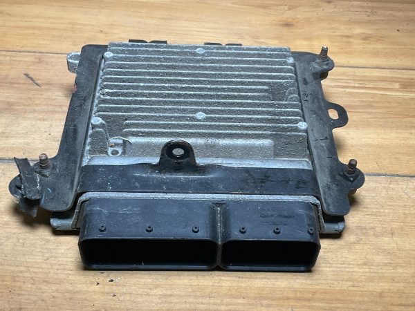 2009 Dodge Caliber 2.0L Engine Computer Module ECM ECU OEM  68031672AE