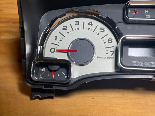 2009 Ford Expedition Speedometer Instrument Cluster OEM 9L1T-10849-GD - Image 3