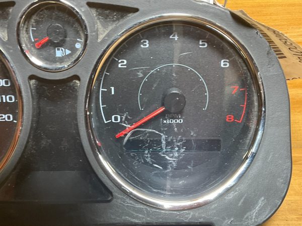 2010 Chevrolet Cobalt  Speedometer Gauge Cluster OEM 158k miles 15908167 - Image 4