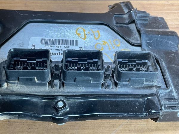 2011-2012 Honda Accord Engine Computer Module ECM ECU 37820-R84-A53 - Image 4