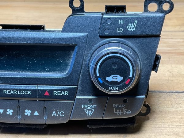 2011-2017 Honda Odyssey Climate Temperature Control Unit NH365L - Image 4