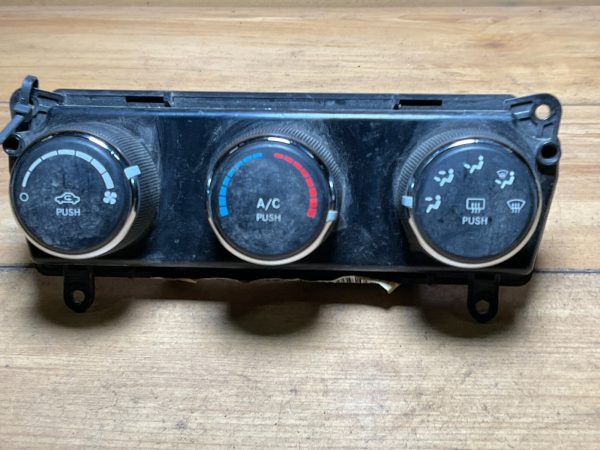 2011-2017 Jeep Compass Patriot Climate Control Temperature Unit 55111278AD
