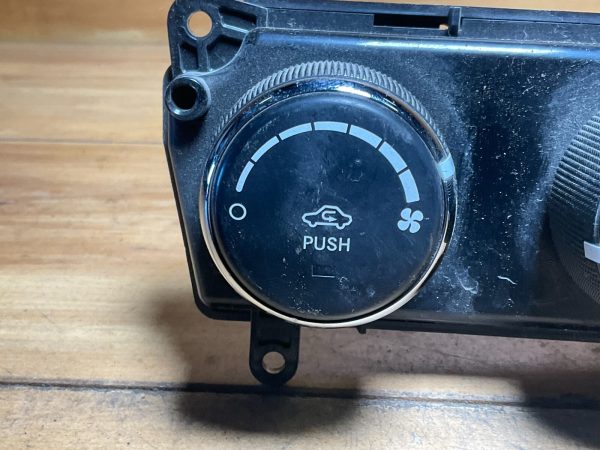 2011-2017 Jeep Compass Patriot Climate Control Temperature Unite 55111278AE - Image 3
