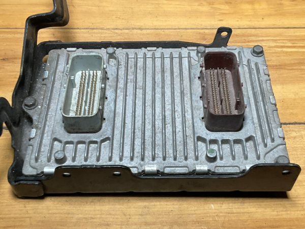 2011 Dodge Avenger / Chrysler 200 2.4L AT Engine Computer ECM ECU PCM 68057015AE - Image 3