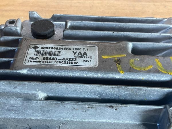 2012-14 Hyundai Genesis Transmission Control Module TCM  95440-4F222 - Image 3