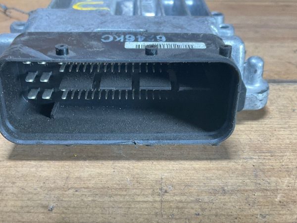 2012-14 Hyundai Genesis Transmission Control Module TCM  95440-4F222 - Image 4