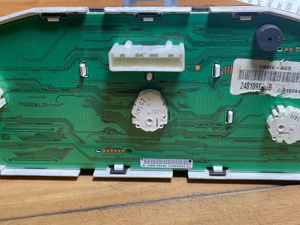 2012 Nissan Versa  Speedometer Gauge Cluster OEM 101k miles 248109KA0B - Image 7