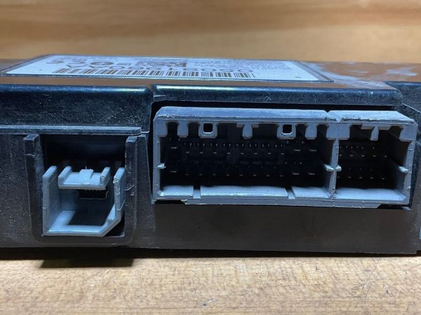 2013 13 JEEP GRAND CHEROKEE Communication Control Module Unit 05091960AA - Image 4