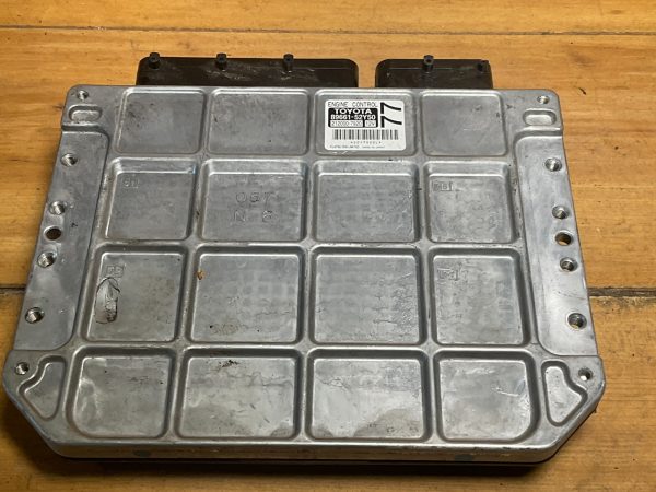 2013-2014 SCION XD Engine  Computer Module ECU ECM   89661-52Y50 - Image 6