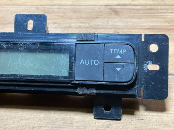 2013-2020 Nissan Pathfinder  Rear Climate Control Temperature Unit 27511-3KA0A - Image 4