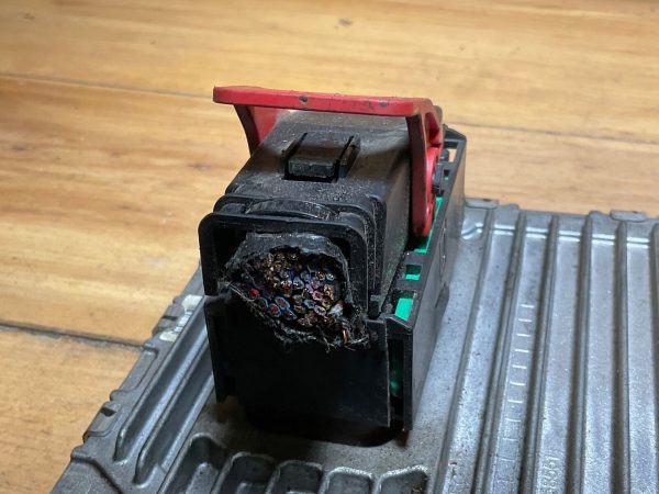 2013 Dodge Charger 3.6L Engine Computer Module ECM ECU 68171305ac - Image 3
