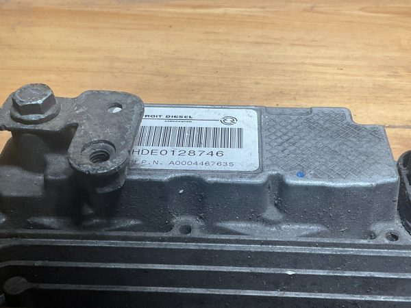 2013 Freightliner Cascadia 125 Engine Computer Module ECM ECU A 000 446 76 35 - Image 3