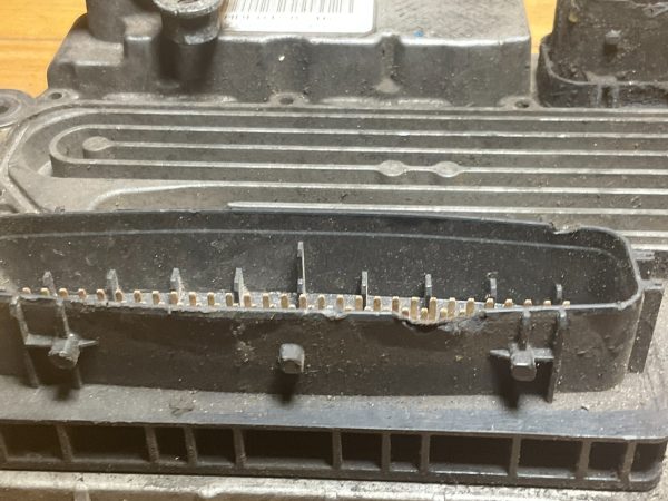 2013 Freightliner Cascadia 125 Engine Computer Module ECM ECU A 000 446 76 35 - Image 4