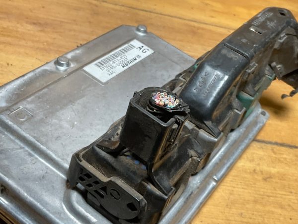 2014-15 Honda Civic  Engine Computer Module ECU ECM 37820-R1J-A55 - Image 4