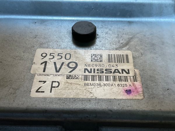 2014-2015 Nissan Versa Engine Computer Module ECM ECU PCM NEC980-043 - Image 3