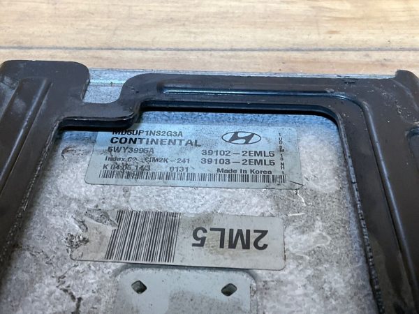 2014-2016 Hyundai Elantra  Engine Computer Module  39102-2EML5 - Image 5