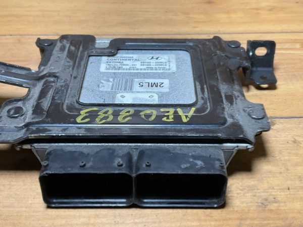 2014-2016 Hyundai Elantra  Engine Computer Module  39102-2EML5 - Image 6
