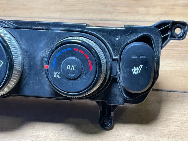 2014-2016 Kia Soul Climate Control Temperature Unit 97250-b2at1asb - Image 4