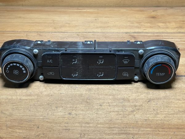 2014-2017 GMC Sierra Climate Control Unit OEM 23486621
