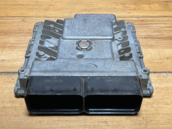 2014-2017 Volkswagen Jetta  Engine Computer Module ECU ECM 06K 907 425