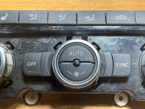 2014-2017 Volkswagen Tiguan Climate Control Temperature Unti  3aa907044cc - Image 4
