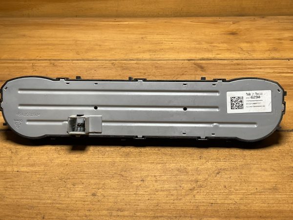 2014 Chevrolet Silverado 1500  Climate Control Temperature Unit OEM 23176290 - Image 3