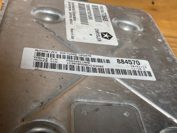2014 Dodge Caravan Engine Computer  Module ECU ECM 68205118AE - Image 4