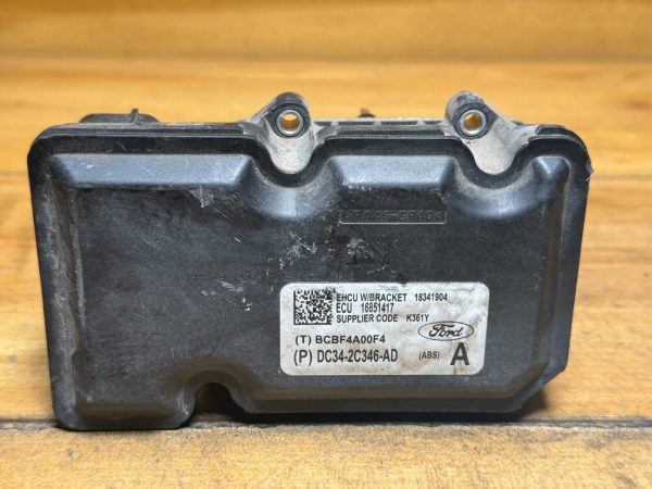 2014 Ford F550 ABS Anti-Lock Brake Pump Control Module DC34-2C346-AD OEM - Image 3