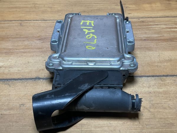 2014 Hyundai Genesis  Transmission Computer Module TCM TCU  95440-4F031 - Image 3