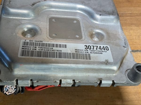 2014 Jeep Cherokee 2.4L Engine Computer Module ECM ECU  68242441AA - Image 5