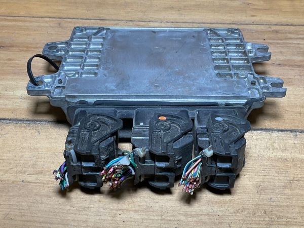 2014 Nissan Versa Engine Computer Module  ECU ECM  NEC001-824 - Image 3
