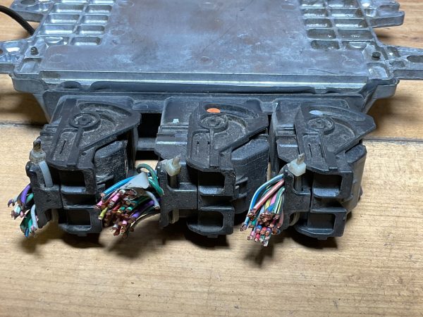 2014 Nissan Versa Engine Computer Module  ECU ECM  NEC001-824 - Image 4