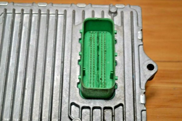 2015 15 Chrysler 200 Engine Control Module Computer ECM ECU 05150993AB OEM - Image 4