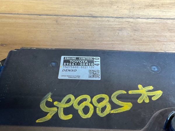 2015-2016 Toyota Sienna Engine Computer Module ECM ECU 89661-08410 - Image 3