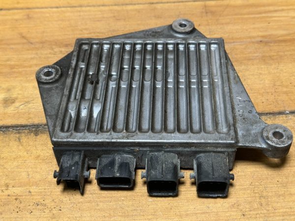 2015-2019 LEXUS RC F Air and Fuel Control Module 89871-30040 OEM - Image 6