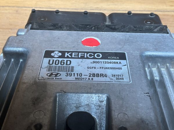 2015 Hyundai Veloster  Engine Computer Module ECU ECM 39110-2BBR4 - Image 6