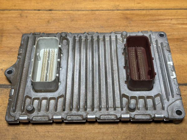 2015 Jeep Cherokee 3.2L ECM Engine Control Module Computer PCM ECU P05150925AB