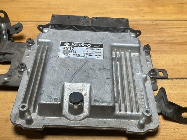 2015 Kia Forte Engine Computer Module ECM ECU 39133-2EYB4